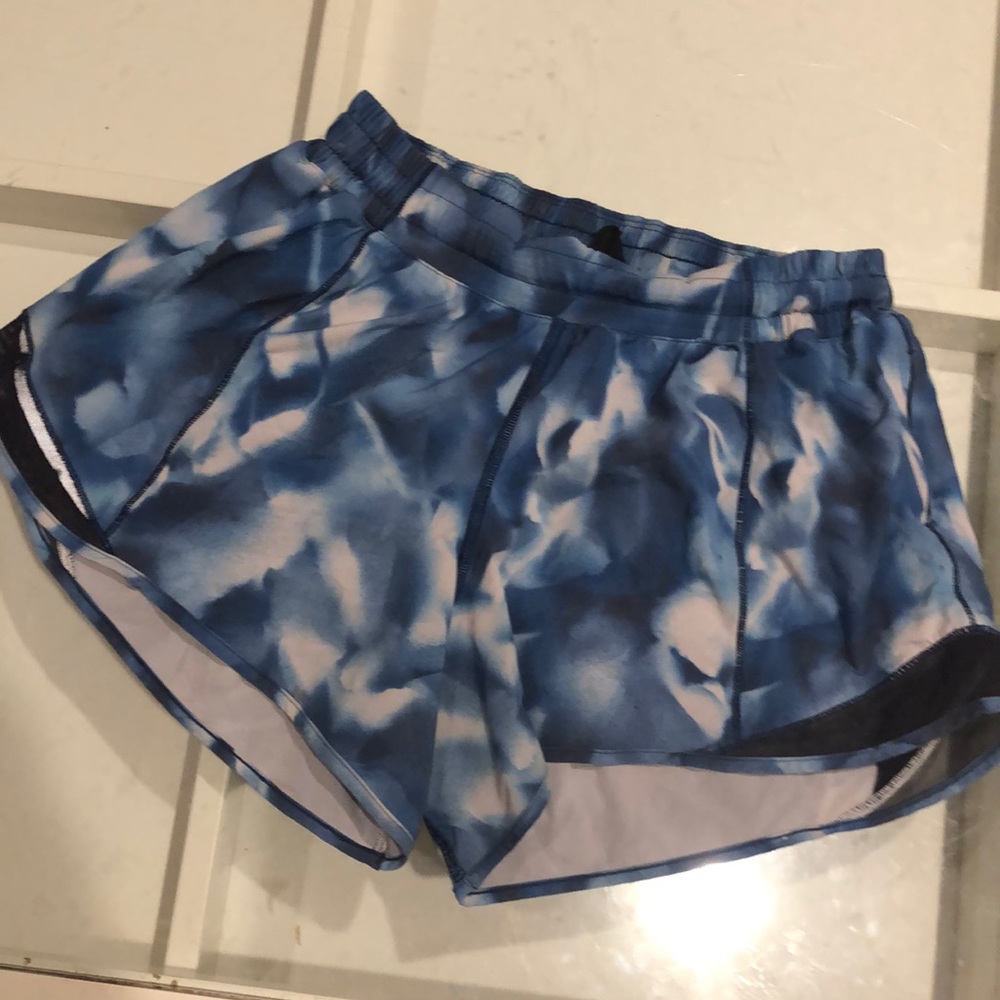 Lululemon Hotty Hot shorts